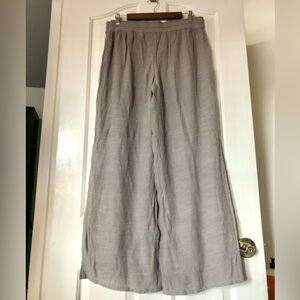 NWOT APT 9  Lightweight Wide-Leg Pants - Light Gray